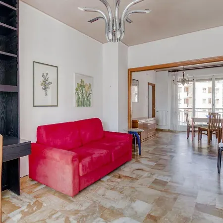 Charming In Near Seabeach