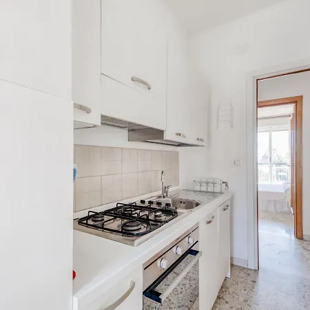 Charming In Near Seabeach Арма-ди-Таджа